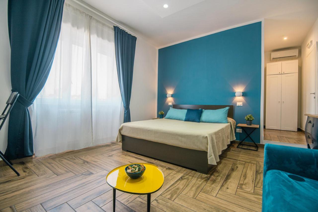 Hub Ferroviario - 12 Posti Letto Per Il Tuo Gruppo A Napoli Con Wifi E Netflix Bed & Breakfast Luaran gambar